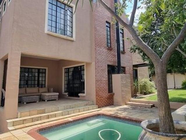 House for rent in North & Sandton, Randburg