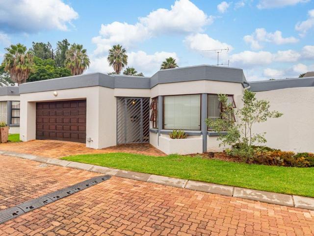 House for rent in Paulshof, Alexandra