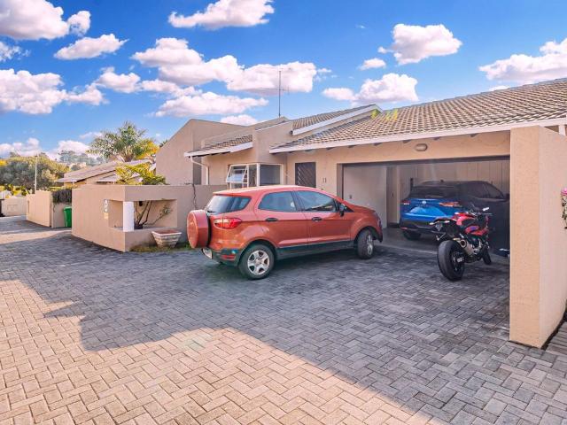 House for rent in Paulshof, Alexandra