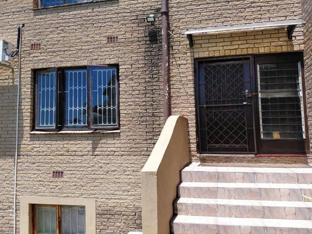 House for rent in Seaview, Kwazulu-natal