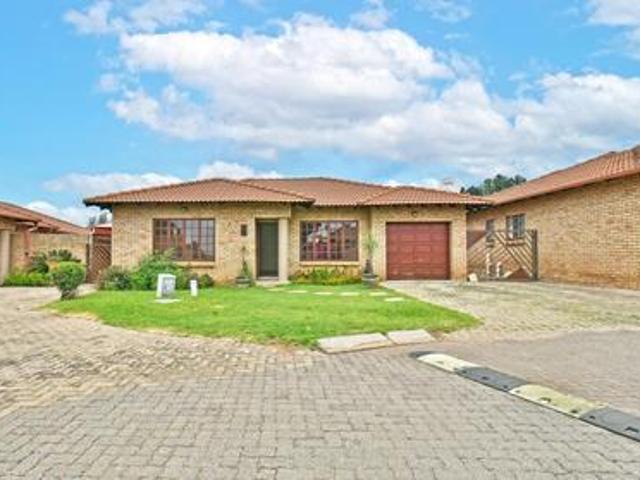Townhouse for sale in Ekurhuleni, Gauteng