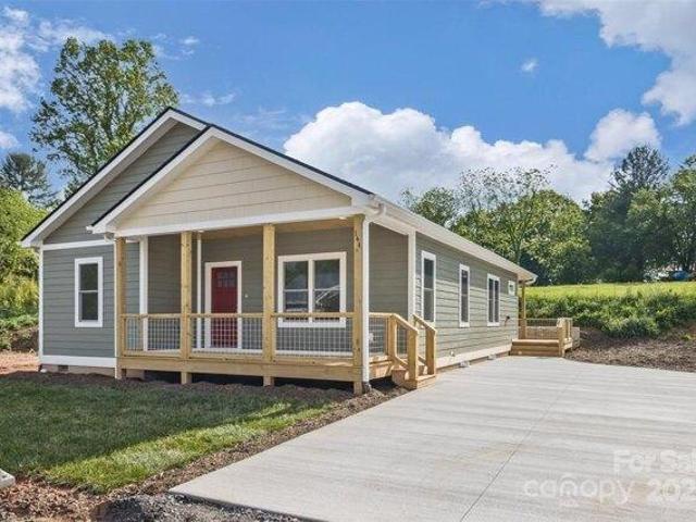House for sale in Clyde
