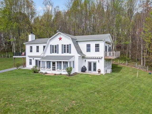 House for sale in Clyde