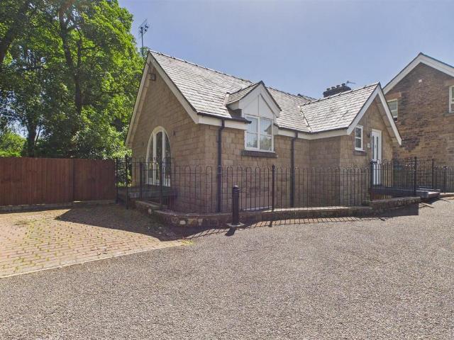 Flat for sale in Charlesworth, East Midlands