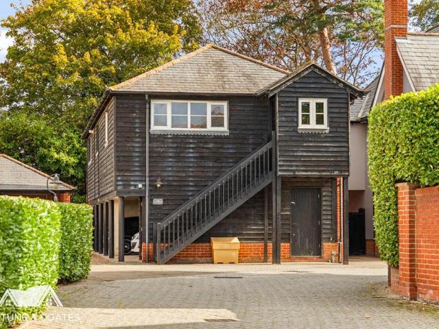 Flat for sale in Old Harlow, Harlow