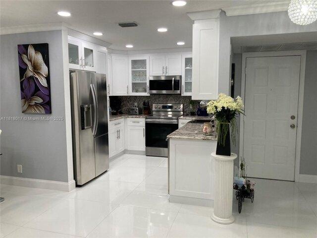 Condo for sale in Coconut Creek Condo for sale in Coconut Creek