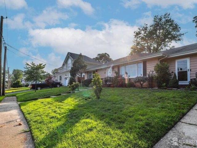 House for sale in Avenel, New Jersey