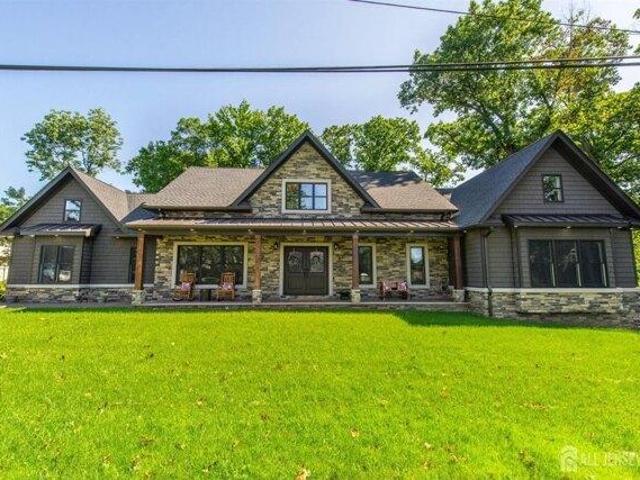 House for sale in Avenel, New Jersey