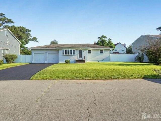House for sale in Colonia, Woodbridge Township