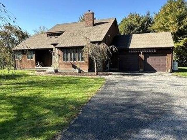 House for sale in Columbia, Capitol Planning Region