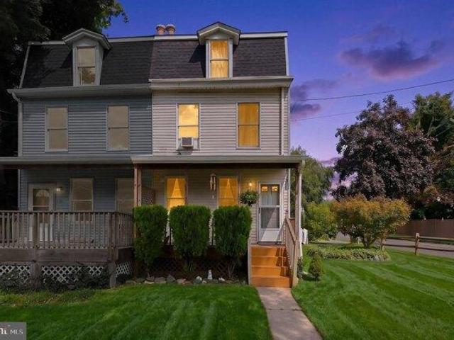 House for sale in Columbus, New Jersey