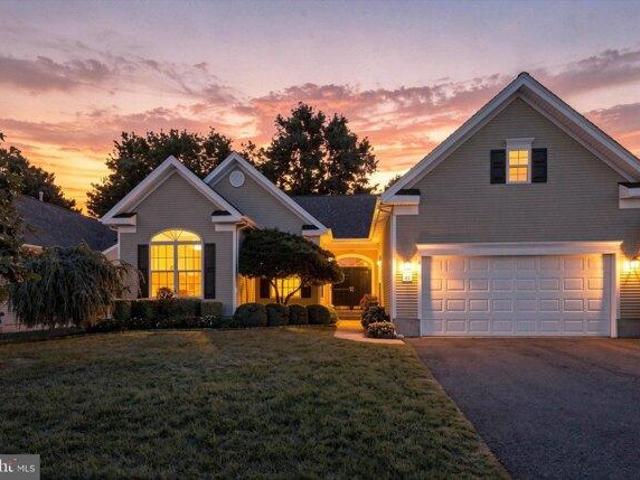 House for sale in Columbus, New Jersey