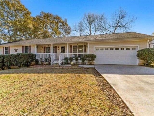 House for sale in Commerce, Georgia