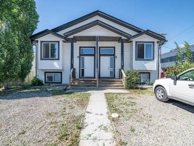 Condo for rent in Carstairs