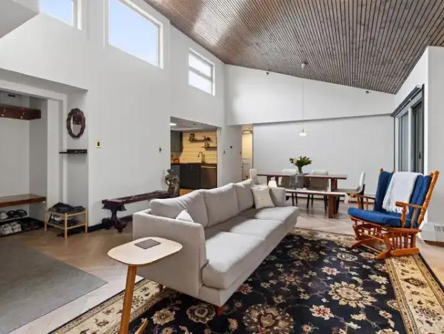 Condo for rent in Wedgewood, Alberta