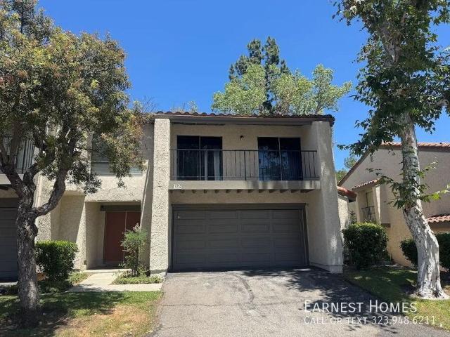Condo for rent in Canoga Park, California