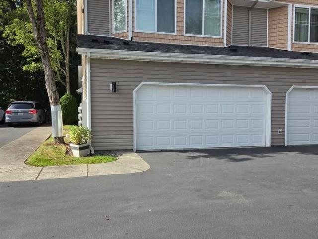 Condo for rent in South Hill, Pierce County