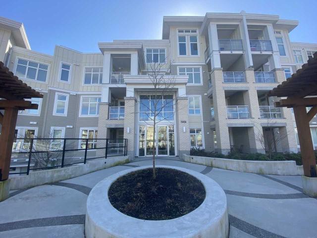 Condo for rent in Surrey, British Columbia