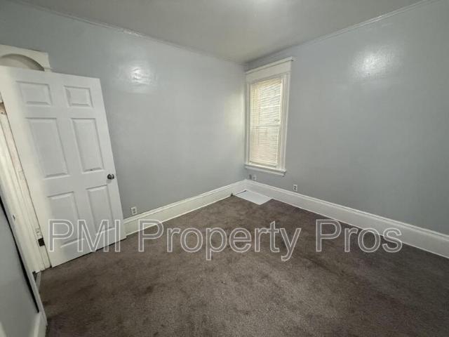 Condo for rent in Washington Park, Milwaukee