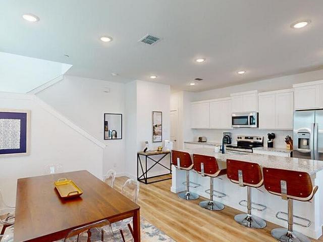 Condo for rent in Grand Prairie, Texas