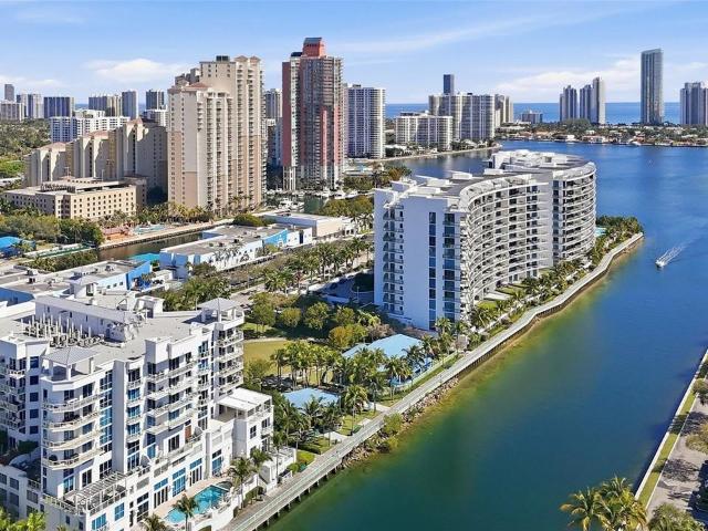 Condo for rent in Aventura, Florida