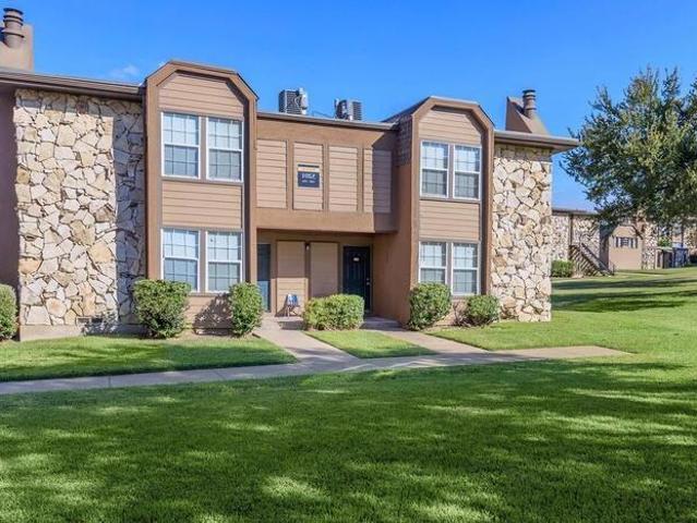 Condo for rent in Irving