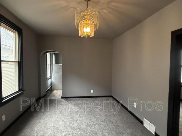 Condo for rent in Washington Park, Milwaukee