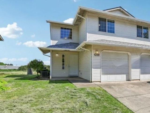 Condo for rent in Oregonia
