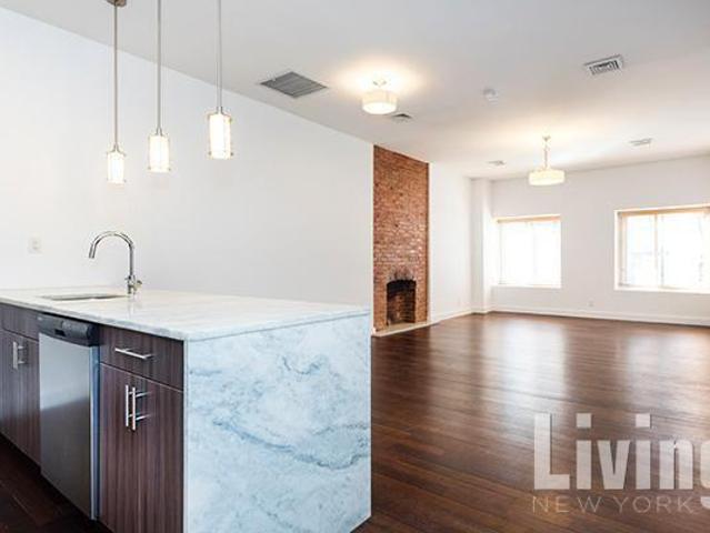 Condo for rent in Arverne, New York