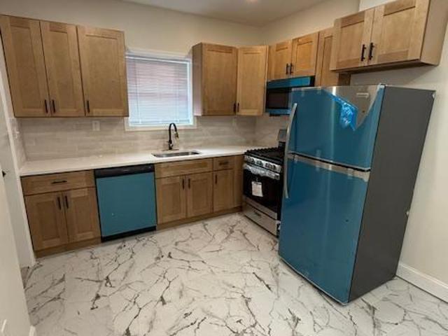 Condo for rent in Camden, New Jersey