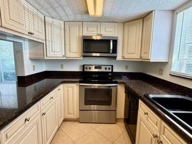 Condo for rent in Boca Raton, Florida