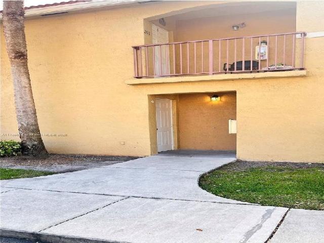 Condo for rent in Pembroke Pines