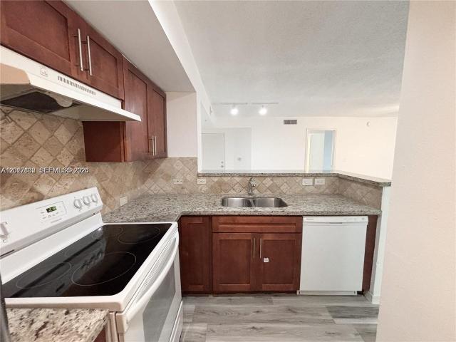 Condo for rent in Pembroke Pines, Florida