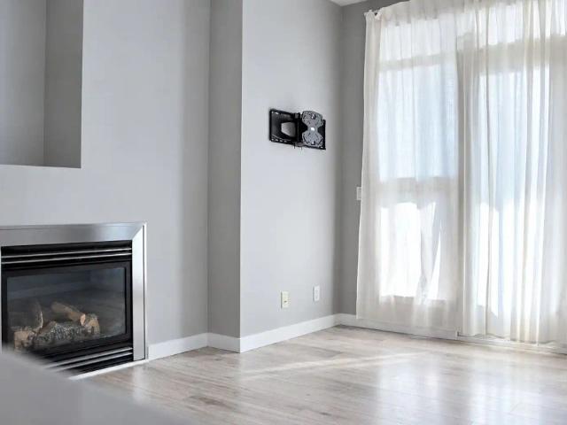 Apartment for rent in Parkhill, Calgary