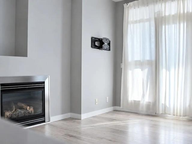Condo for rent in Parkhill, Calgary