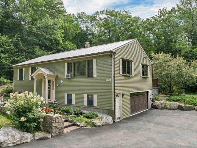House for sale in New Hampshire