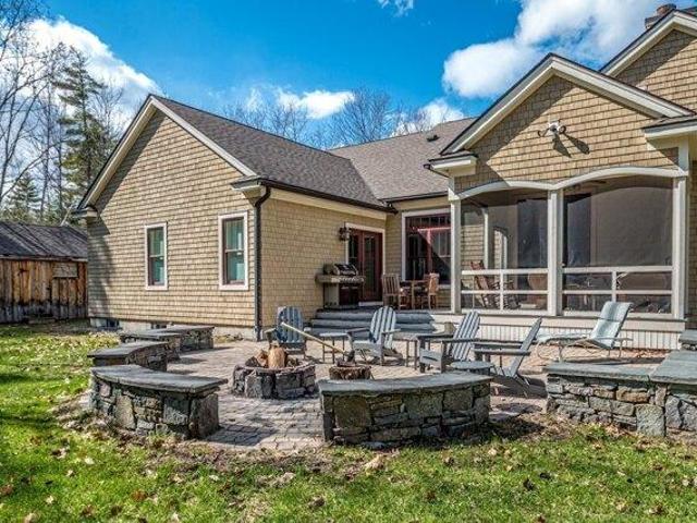 House for sale in New Hampshire