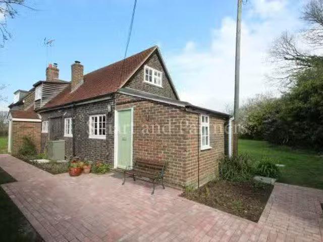House for rent in Ditchling Common, Iford