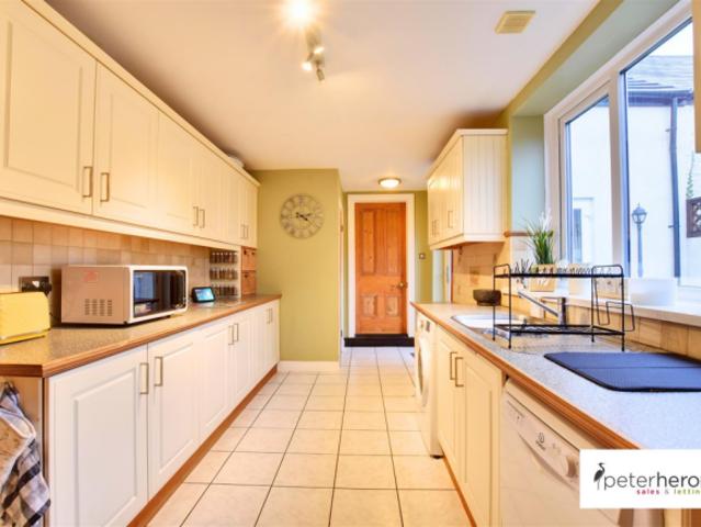 Cottage for rent in Black Bourton, Oxfordshire