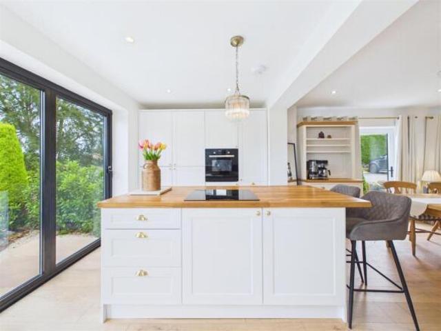 Cottage for rent in Oughtibridge, South Yorkshire