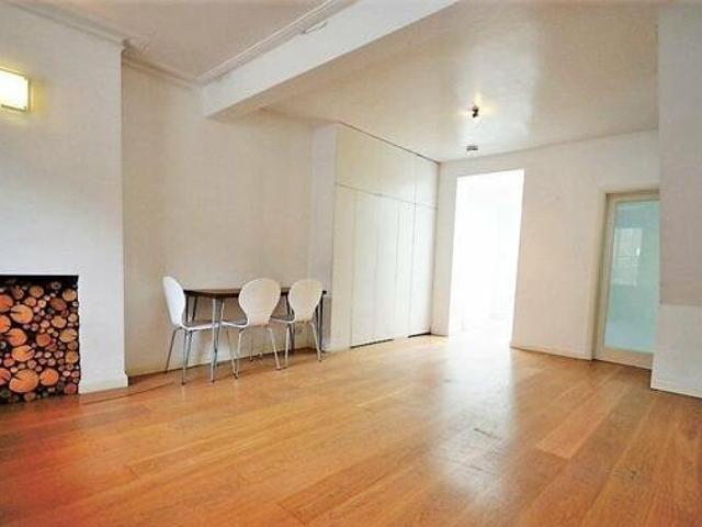House for rent in Lyons, Greater London