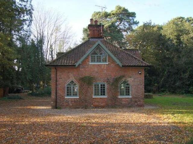 House for rent in Lyons, Greater London