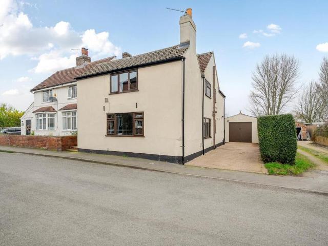 House for sale in Ulleskelf, North Yorkshire