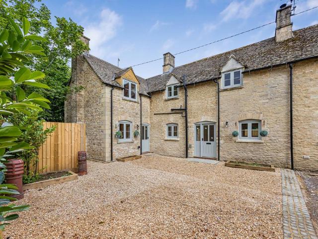 House for sale in Black Bourton, Oxfordshire