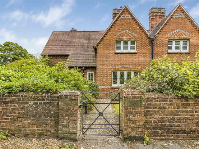 House for sale in Berrick Salome, Oxfordshire