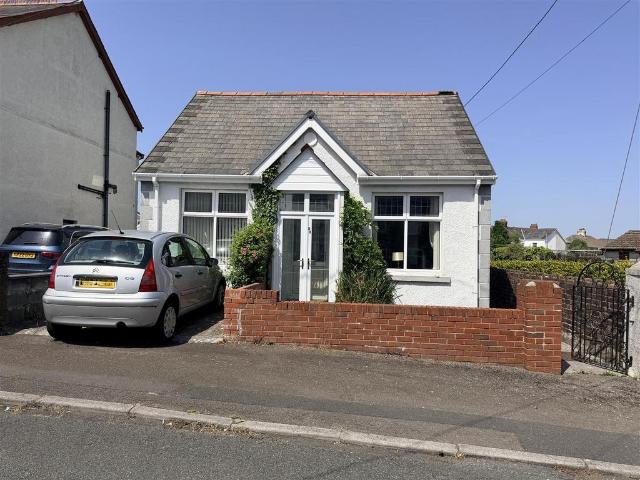 House for sale in Llanedi, Tycroes
