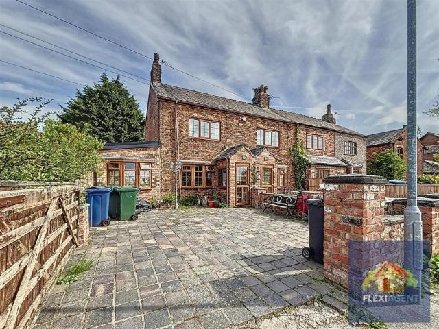 House for sale in North Meols, Roby Mill