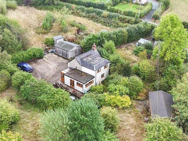 House for sale in Pen-y-garnedd, Wales
