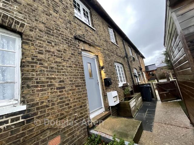 House for sale in Little Heath, Greater London