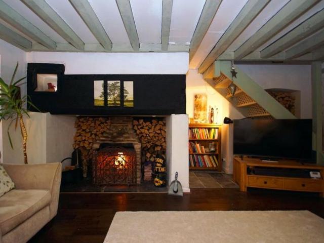House for sale in Ham, School House